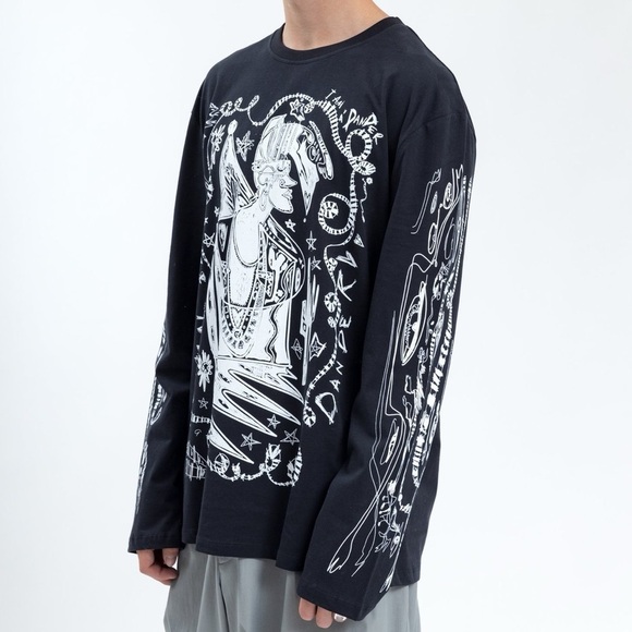 Like New Charles Jeffrey Loverboy Designer Long Sleeve Graphic Tee in Blk sz Med - Picture 2 of 9